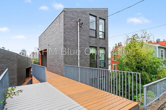 Building Photo - 432 Liberty Hl