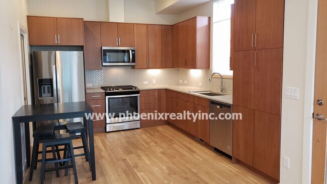 Building Photo - New Townhome in Lafayette