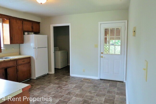 Building Photo - 3 br, 2 bath House - 404 Donna Drive