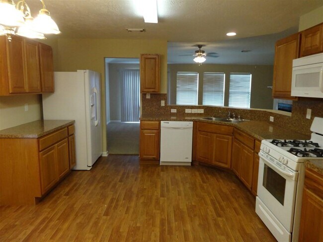 Foto del edificio - 3911 Water Canyon Rd