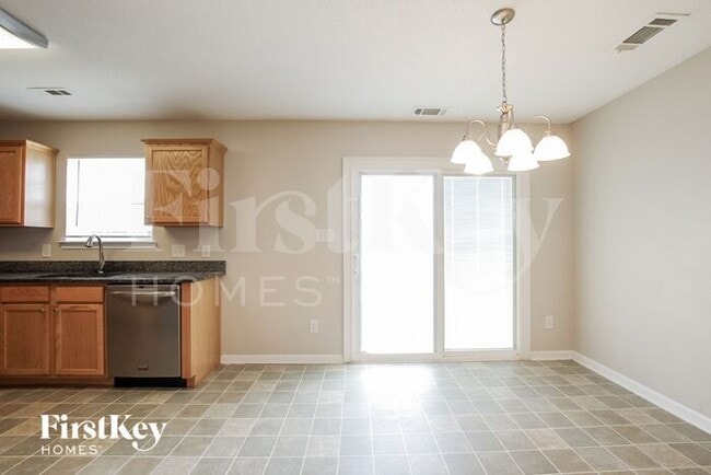 Building Photo - 7315 Aragorn Ln