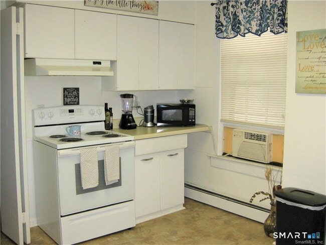 Foto del edificio - 45 W Main St