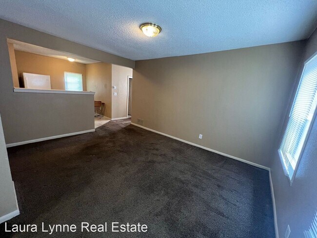 Foto del edificio - 2 br, 1 bath House - 300 Jackson Avenue Apt B