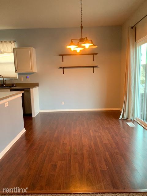 Foto del edificio - 3 br, 2 bath House - 19110 C St