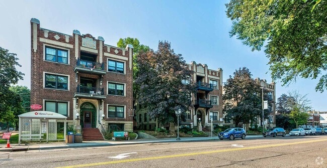 Building Photo - Grand and Dale Apartments
