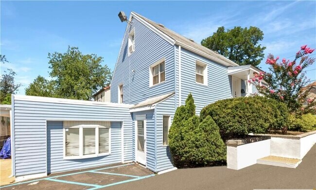 Building Photo - 295 Milltown Rd