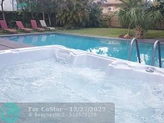 Foto del edificio - 410 E Country Club Cir