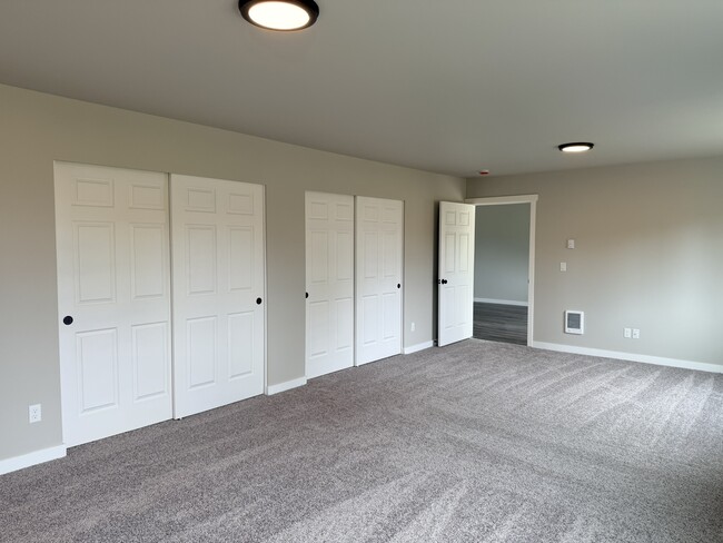 Foto del edificio - 4937 Sleater Kinney Rd NE