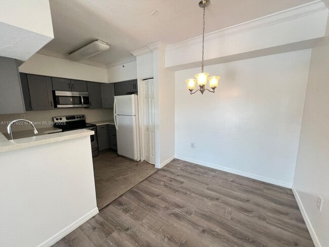 Foto del edificio - 101 SW 117th Ave