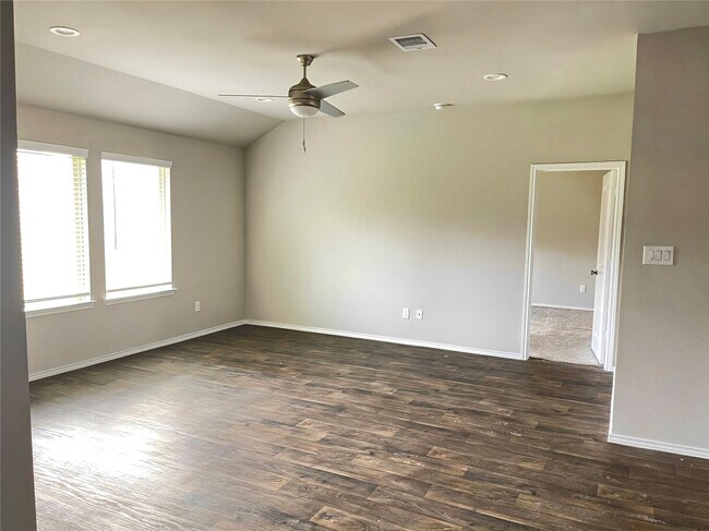 Foto del edificio - 16004 Birch Bay Ln