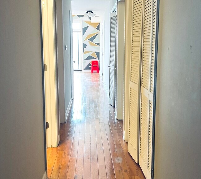 Foto del edificio - 214 W 31st St