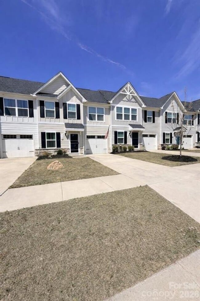 Building Photo - 154 Stella Ln