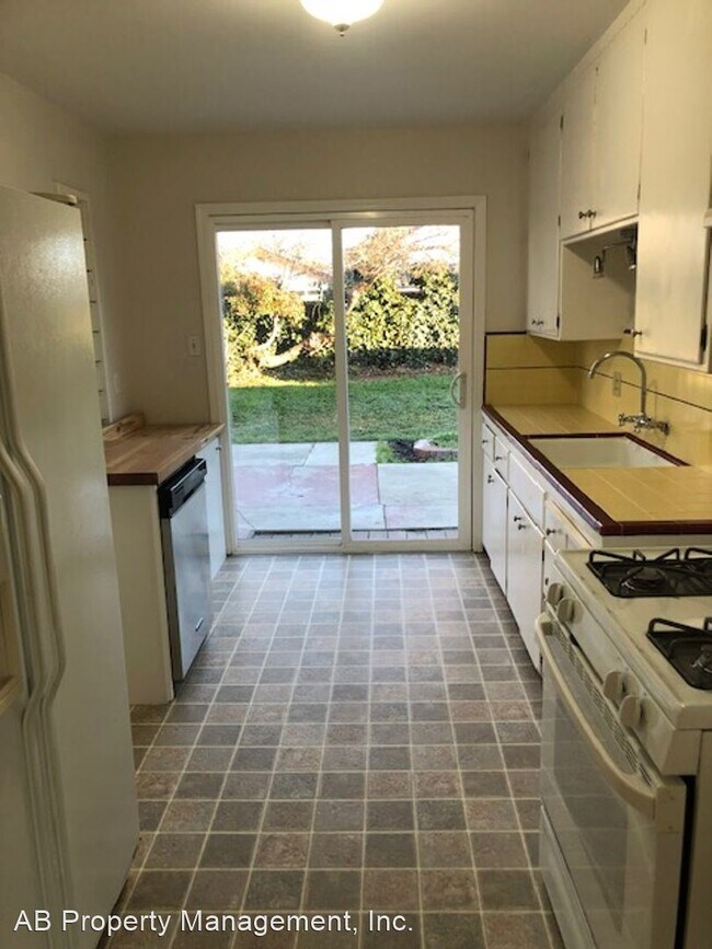 Foto del edificio - 3 br, 1 bath House - 3824 Harvard Way
