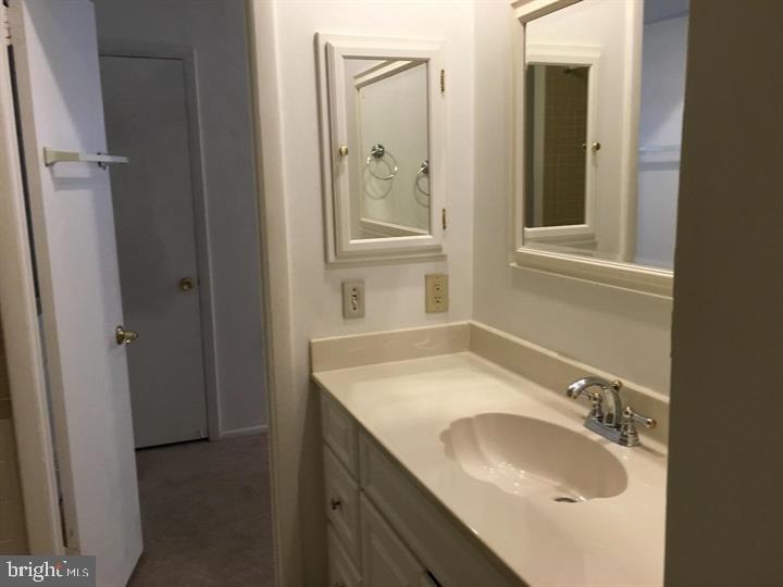 Foto principal - 247 E Chelsea Cir