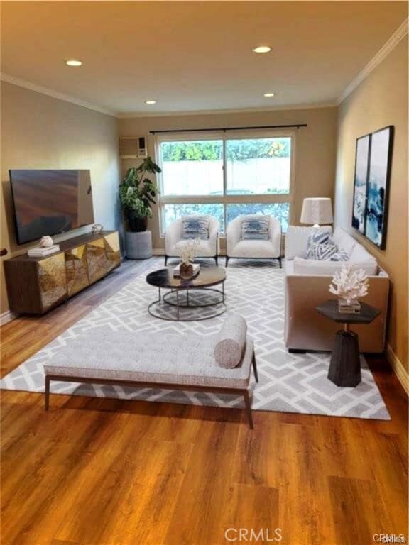 5585 E Pacific Coast Hwy