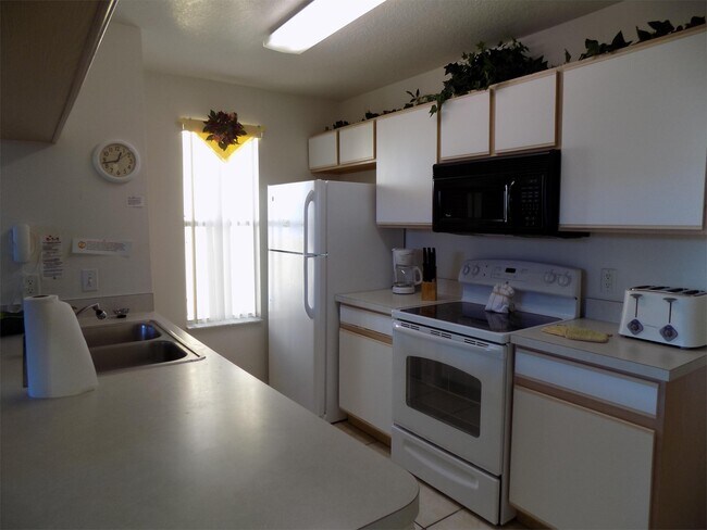 Foto del edificio - 3145 Britannia Blvd