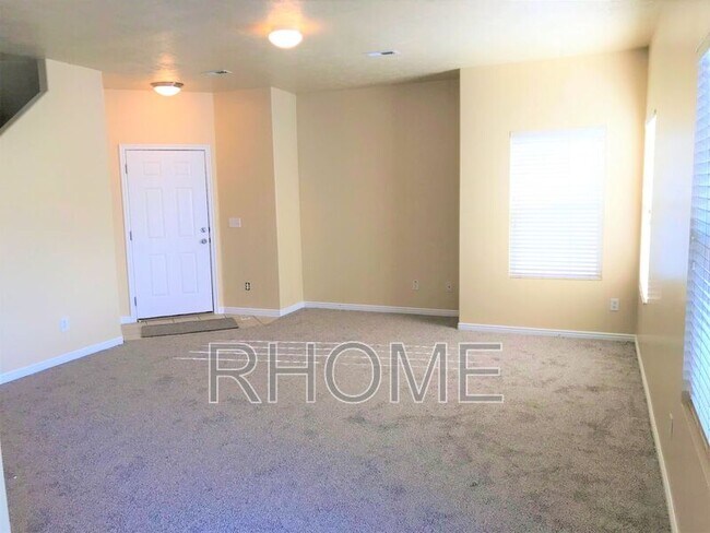 Foto del edificio - 7728 New Snowbell Ln