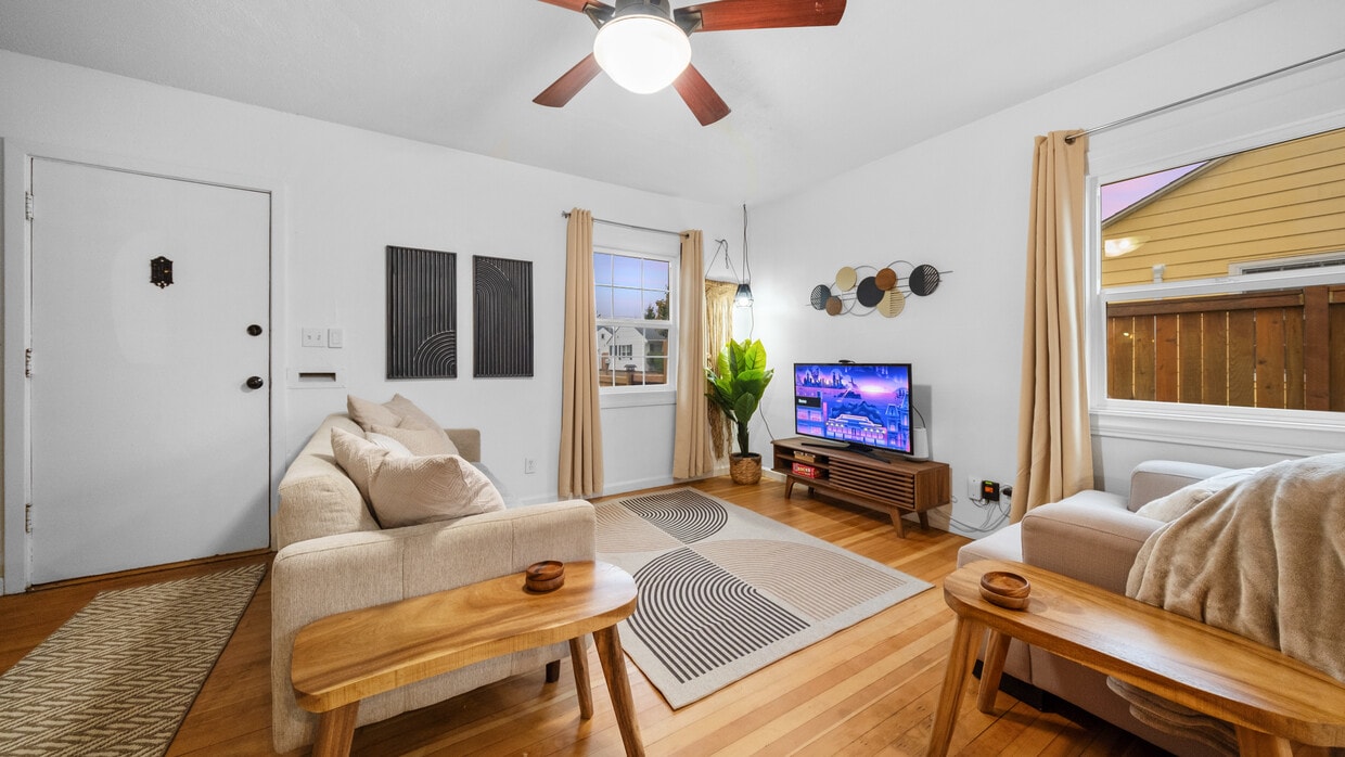 Foto principal - 2910 E 28th St