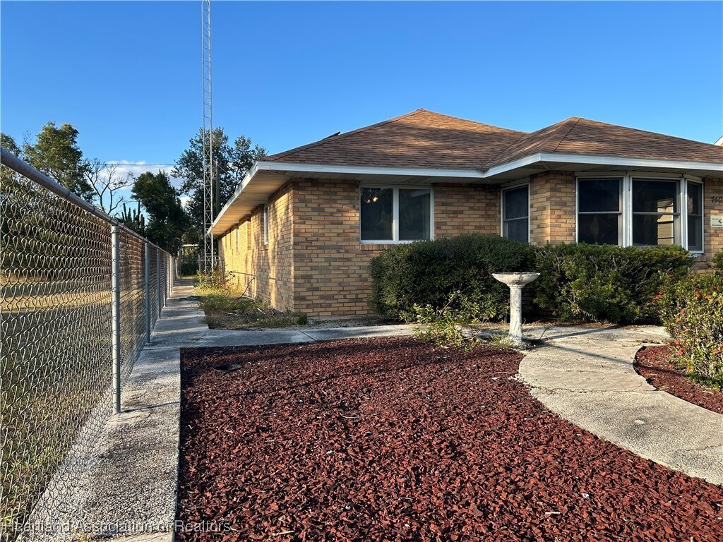 Foto del edificio - 740 Hickory St