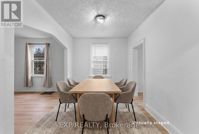 Photo du bâtiment - 6367 High St