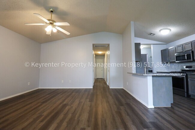 Foto del edificio - 3 Bed | 2 Bath in Owasso!