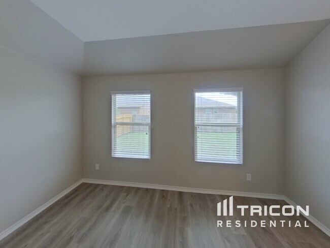Foto del edificio - 2721 Swift Creek Dr