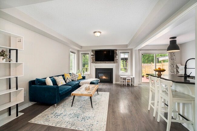 Building Photo - 748 Mayfly Cres