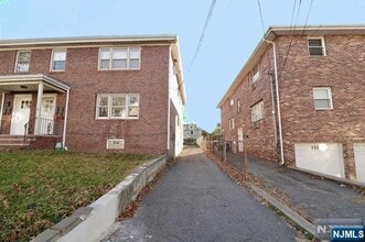 Building Photo - 118 Union