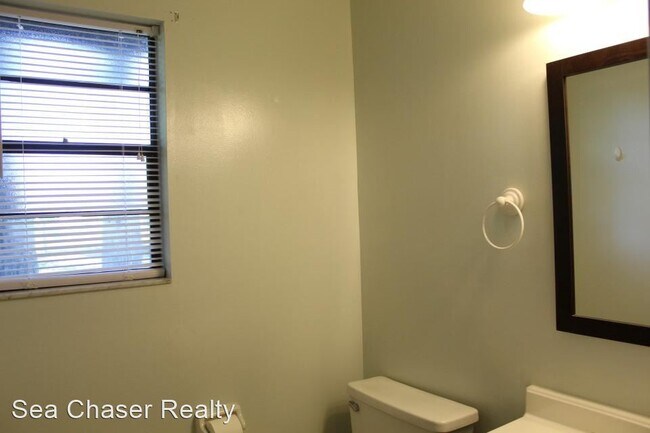 Building Photo - 2 br, 1.5 bath House - 2924 Shelby Dr.