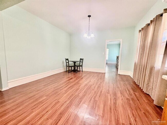 Foto del edificio - 830 S Missouri Ave