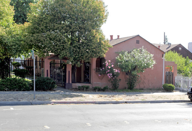 Foto del edificio - 18th Street Apartments