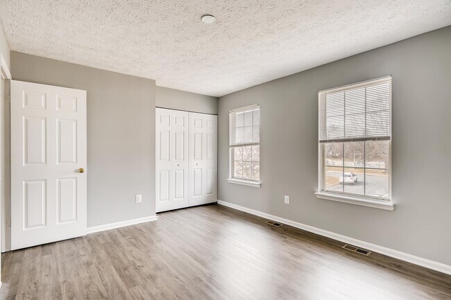 Building Photo - 657 Harr Park Ct