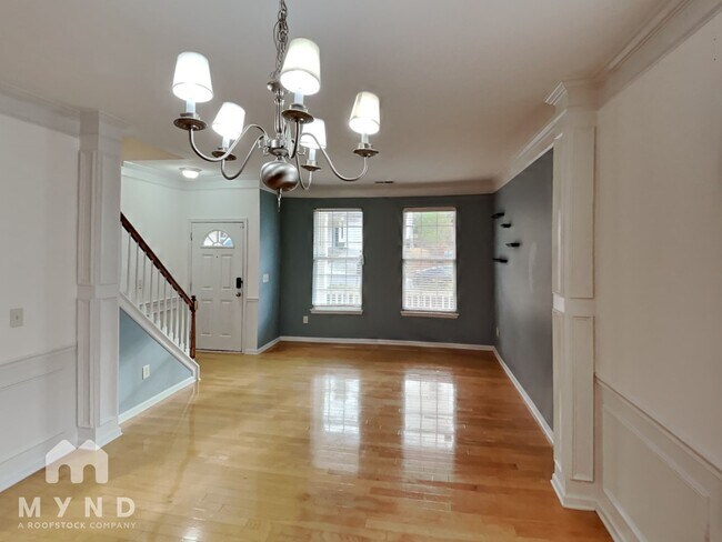 Foto del edificio - 15119 Oldcorn Ln