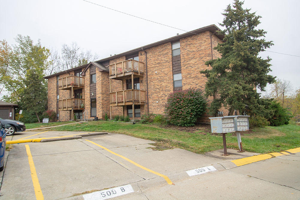 Primary Photo - 506 Columbia Dr