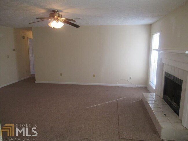 Foto del edificio - 2822 Country Farms Ct
