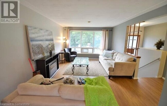 Photo du bâtiment - 442 Blythwood Pl