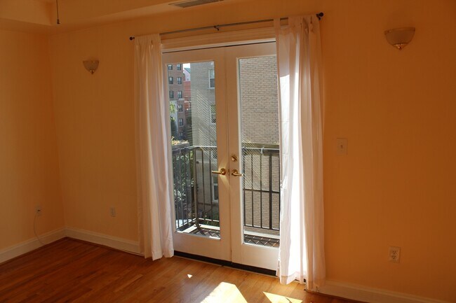 Main bedroom - 1704 16th St NW