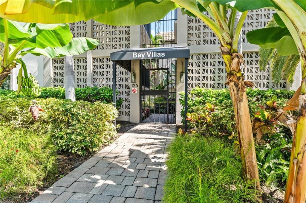 Foto principal - 125 5th Ave NE