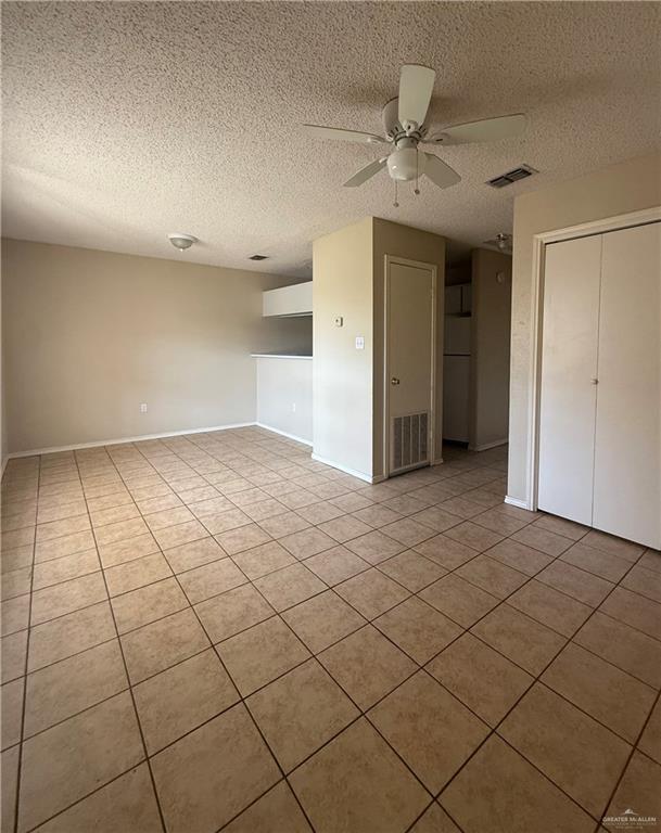 Building Photo - 118-120-120 Gastel Cir