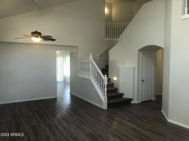 Foto del edificio - 8633 E Monterey Ave