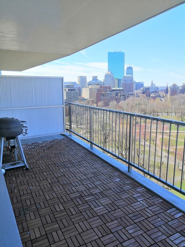 Building Photo - 151 Tremont St