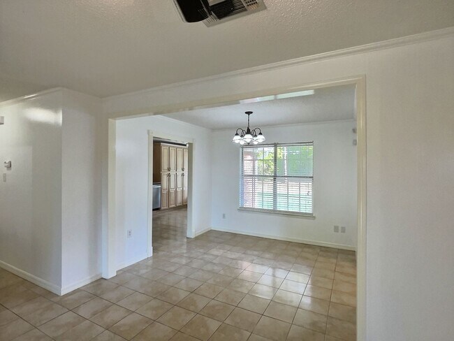 Building Photo - 3-bedroom 2-bathroom home in Vancleave, MS