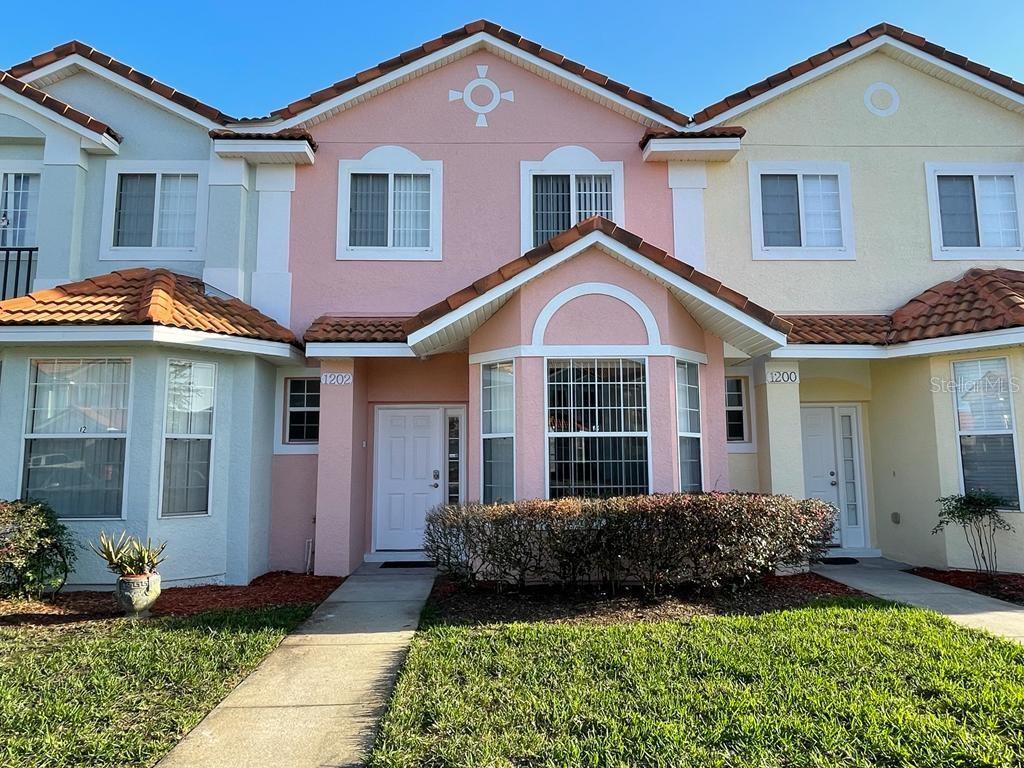 Foto principal - 1202 S Beach Cir