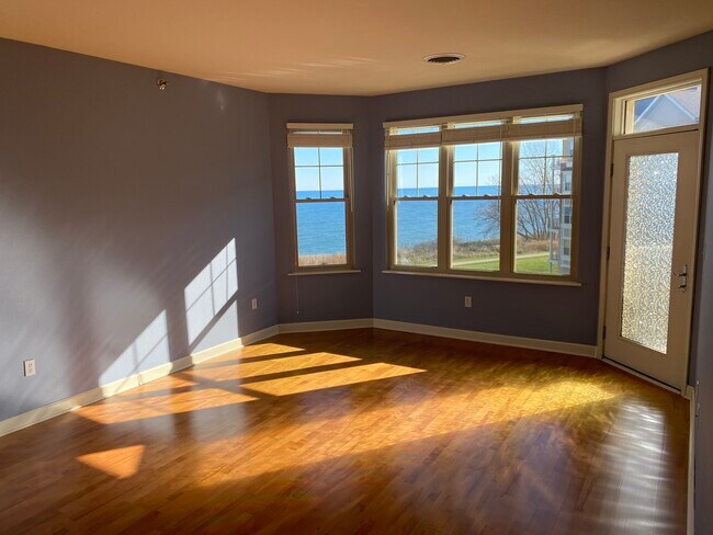 Foto del edificio - 4110 S Lake Dr