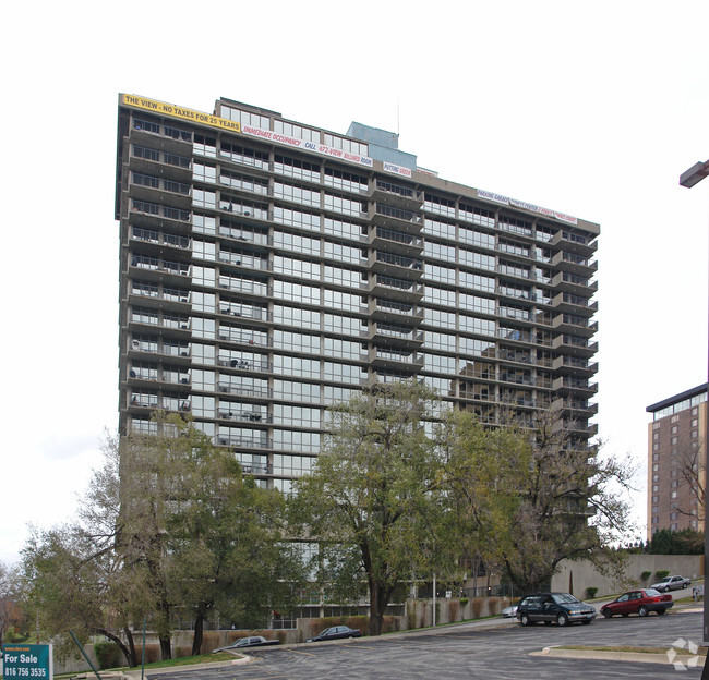 Building Photo - The View