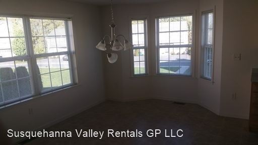 Building Photo - 3 br, 2.5 bath House - 303 Mercury Dr
