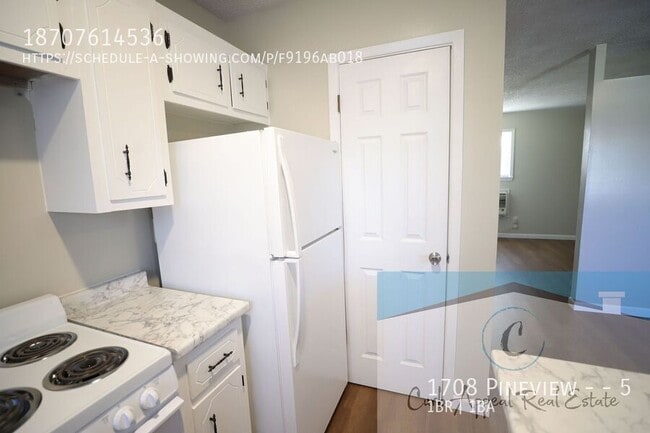 Building Photo - 1708 Pineview St