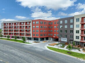 Building Photo - Modera EaDo