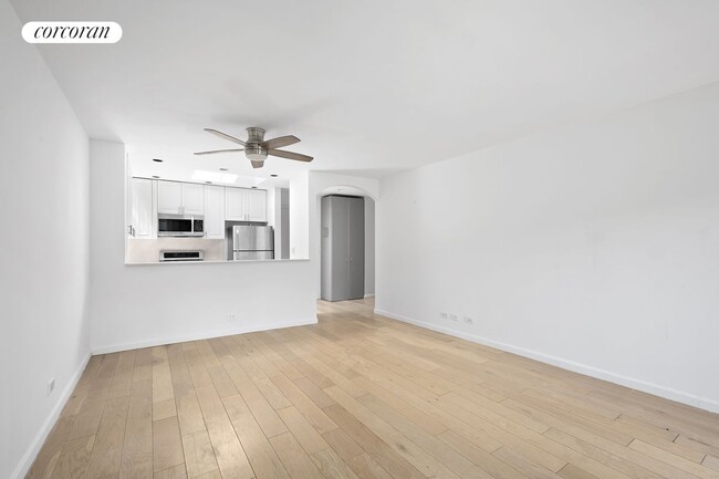 Foto del edificio - 110 W 90th St