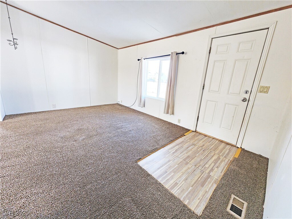Foto principal - 1700 Keenan Way